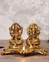 Metal Lakshmi Ganesh statue, handcrafted Indian Diwali showpiece oil lamp