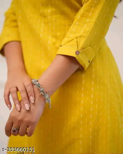 Yellow rayon three-quarter sleeve Katha cotton kurta set, solid pattern for women's M, L, XL, XXL sizes. Made in India