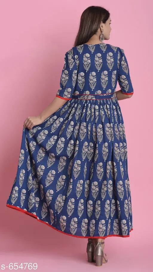 Short-sleeved printed cotton kurti by Divena, trendy women's fashion from India