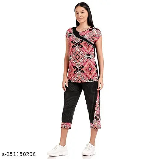 Cotton nightsuit set for women, short-sleeved t-shirt and capris with off-white & navy floral print top and black bottom with navy leaf print