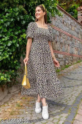 Classy printed crepe dress with three-quarter sleeves, India origin - women's fashion