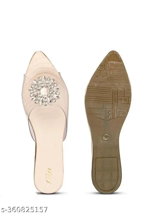 Versatile Indian flats for girls and women, suitable for bellies and fancy jutis. Sizes: IND-4 (22.5cm), IND-5 (23.4cm), IND-6 (24.2cm), IND-7 (25cm), IND-8 (25.8cm)