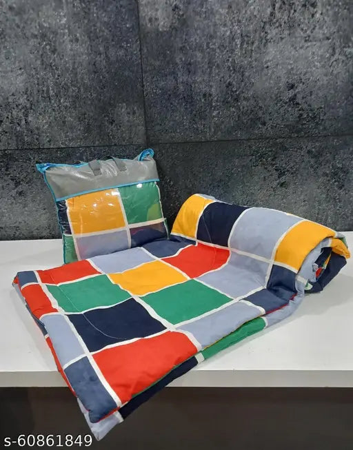 Super fine glace cotton comforter set for teens single bed (60*90), cozy warm and attractive design, 1400 grams, made in India