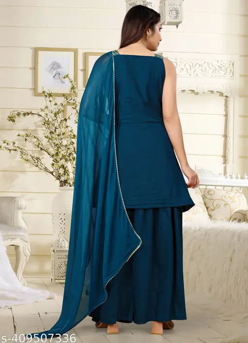 Exquisite rayon Women's Kurti set with intricate Zari work, sleeveless, Bollywood-inspired ethnic fashion