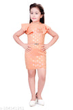 Colorblocked polyester dress for girls above the knee, short sleeves with net pattern, size 4-5 years