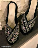 Embellished synthetic queen heel juttis/mojaris, best for Indian weddings. Ankle loop fastening. Sizes: IND-5 (24.5cm), IND-6 (25cm), IND-7 (25.5cm), IND-8 (26cm), IND-9 (26.5cm). Made in India