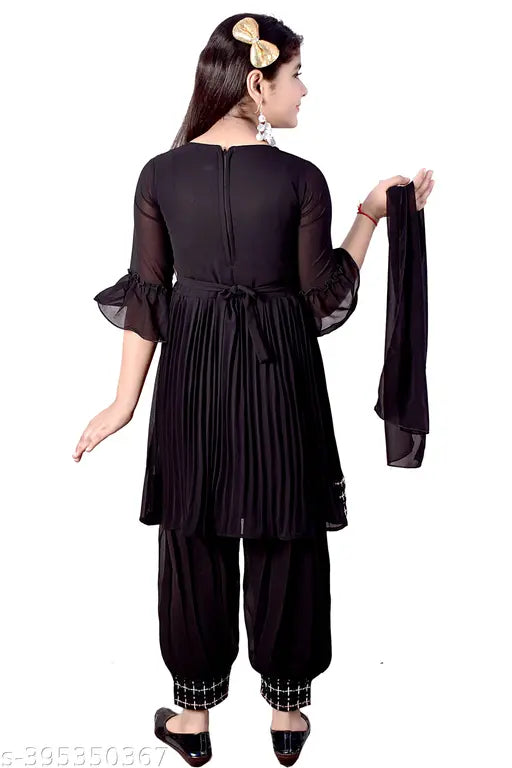 Three-quarter sleeve kids dresses, good quality georgette fabric. Self-designed, comfortable and cute for girls aged 3-4 years to 10-11 years (India origin)