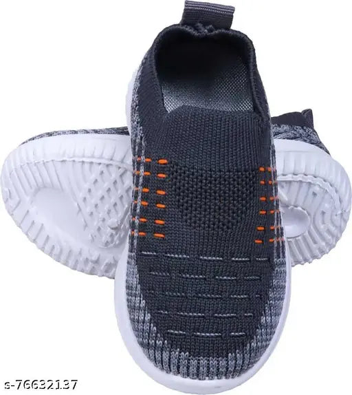 New Steps canvas slip-on shoes for kids, textured net pattern, PVC sole, unisex sizes: 9-12M - 7Y