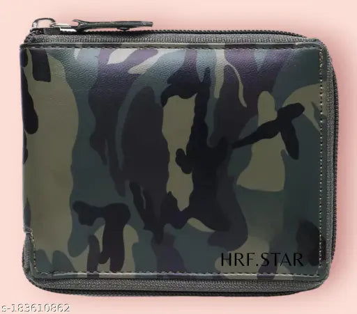 Faux leather army wallet, solid color, minimalist design with 4 card slots. High-quality PU leather for durability and a soft feel, perfect for daily use. Convenient size for any pocket or bag