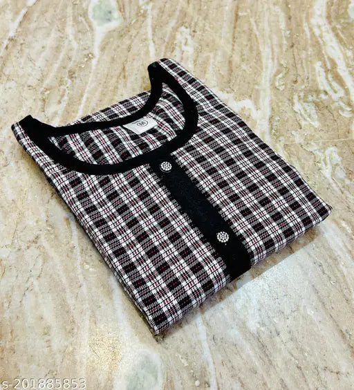Woolen check kurta for women, warm & stylish three-quarter sleeve top - India