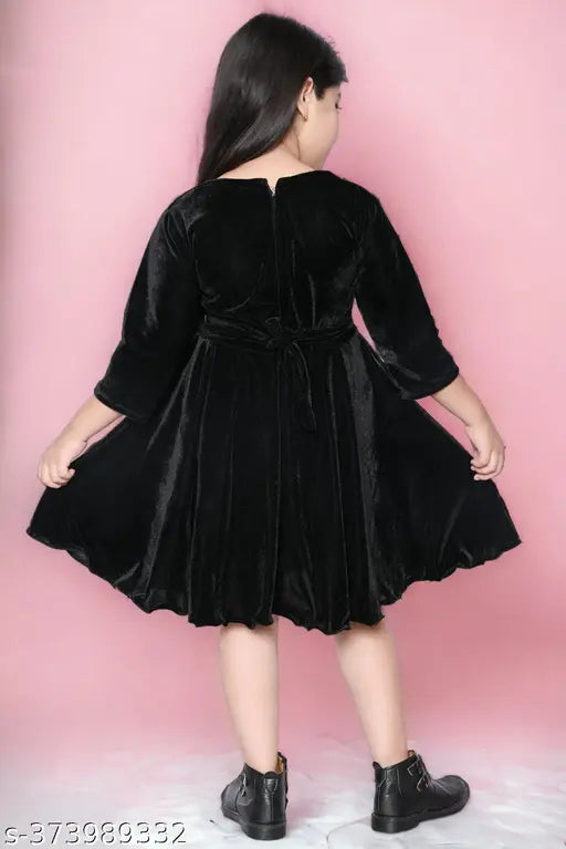 Velvet three-quarter sleeve dress, solid net pattern for girls (3-4 Years - India)