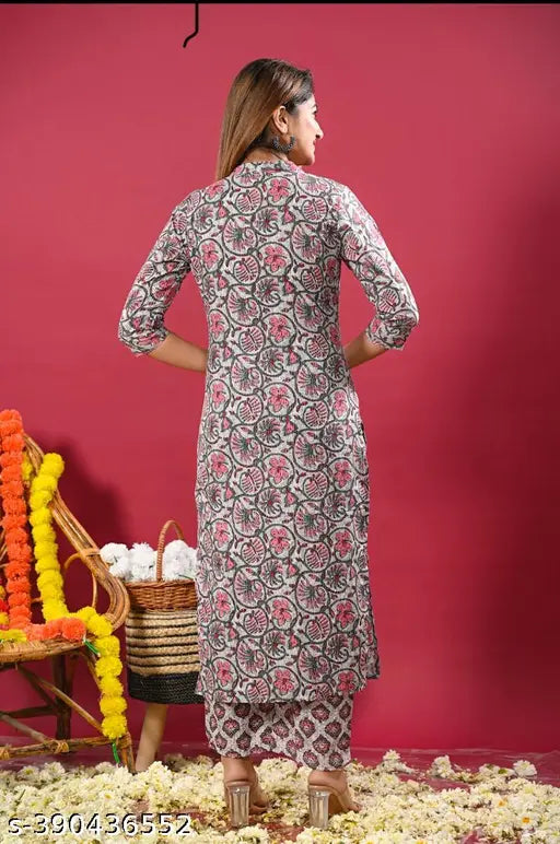 Multi color cotton kurti and pant set, rayon fabric, three-quarter sleeves, printed pattern, women's pyjamas from India