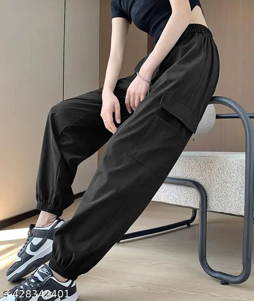 Women's relaxed blue cotton blend trousers, casual and sports wear with 2 cross pockets, cargo pocket, and elastic waist. Easy to wash, full stitched design