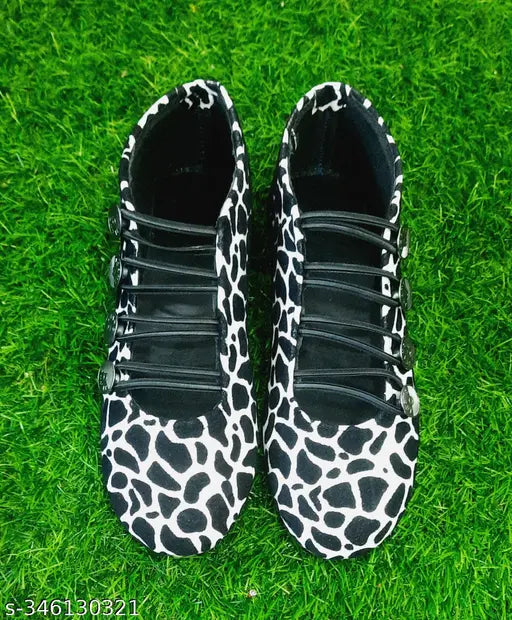Synthetic printed bellies shoes, casual women's fashion footwear on model with closed back, size IND-9 from India
