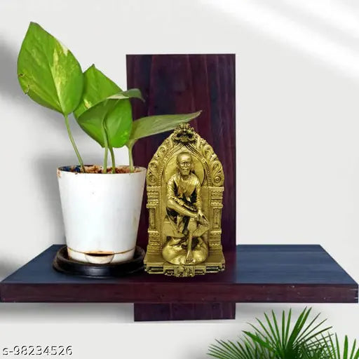 Golden antique finish Saibaba idol statue (8x4x14 cm), Indian artistry elevating personal space