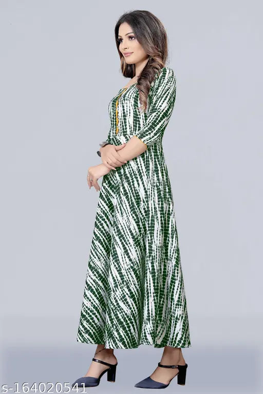 Leheriya print plus-size rayon Anarkali style long kurti, cotton slub sleeves, triangle neckline