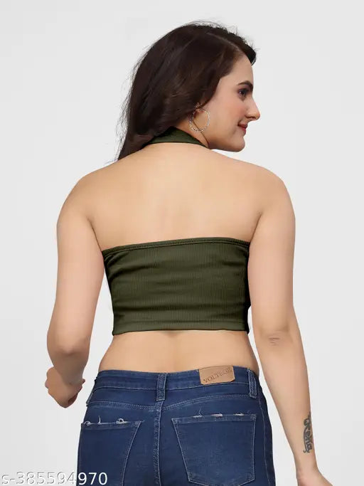 Green cotton blend round neck comfortable yoga tank, perfect for gym, sport, and beach wear. Solid design in a regular fit and half sleeve length. Great for casual occasions, Western wear, or a day at the beach. Made in India