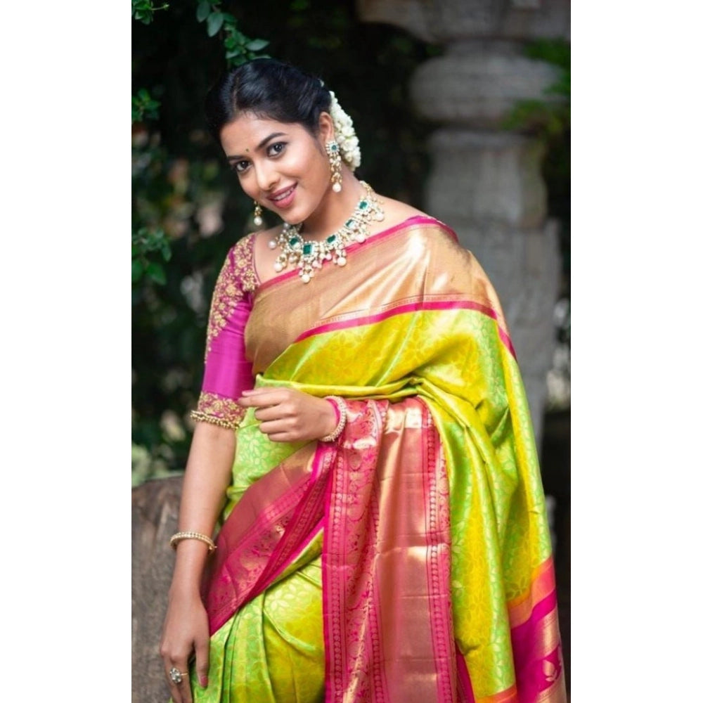 Green litchi silk printed saree with unstitched blouse for casual occasions