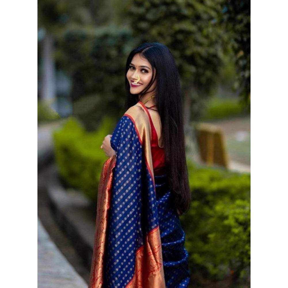 Blue litchi silk printed saree with unstitched blouse for casual occasions