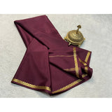 Brown crepe chit pallu solid saree with unstitched blouse (5.5mtr)