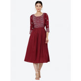 Maroon printed rayon kurti with 3/4th sleeves for women's casual wear