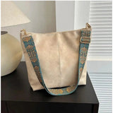 Beige PU leather zipper handbag, medium size, ideal for everyday use