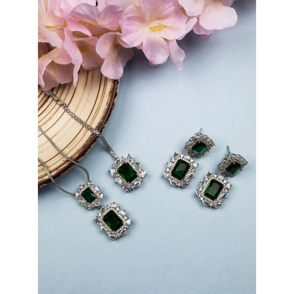 Green brass silver plated pendant set for women, wearable jewelry on necklace stand