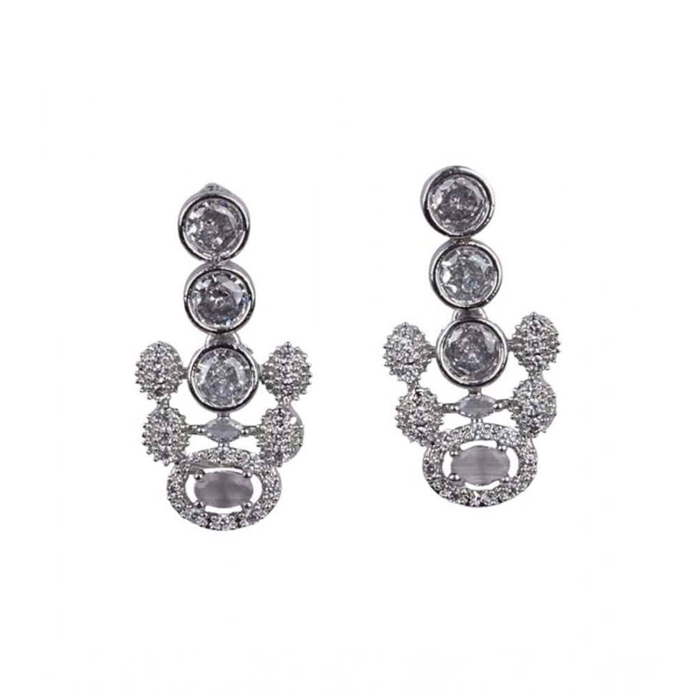 White brass silver-plated necklace set for women, elegant and timeless jewelry accessory on display