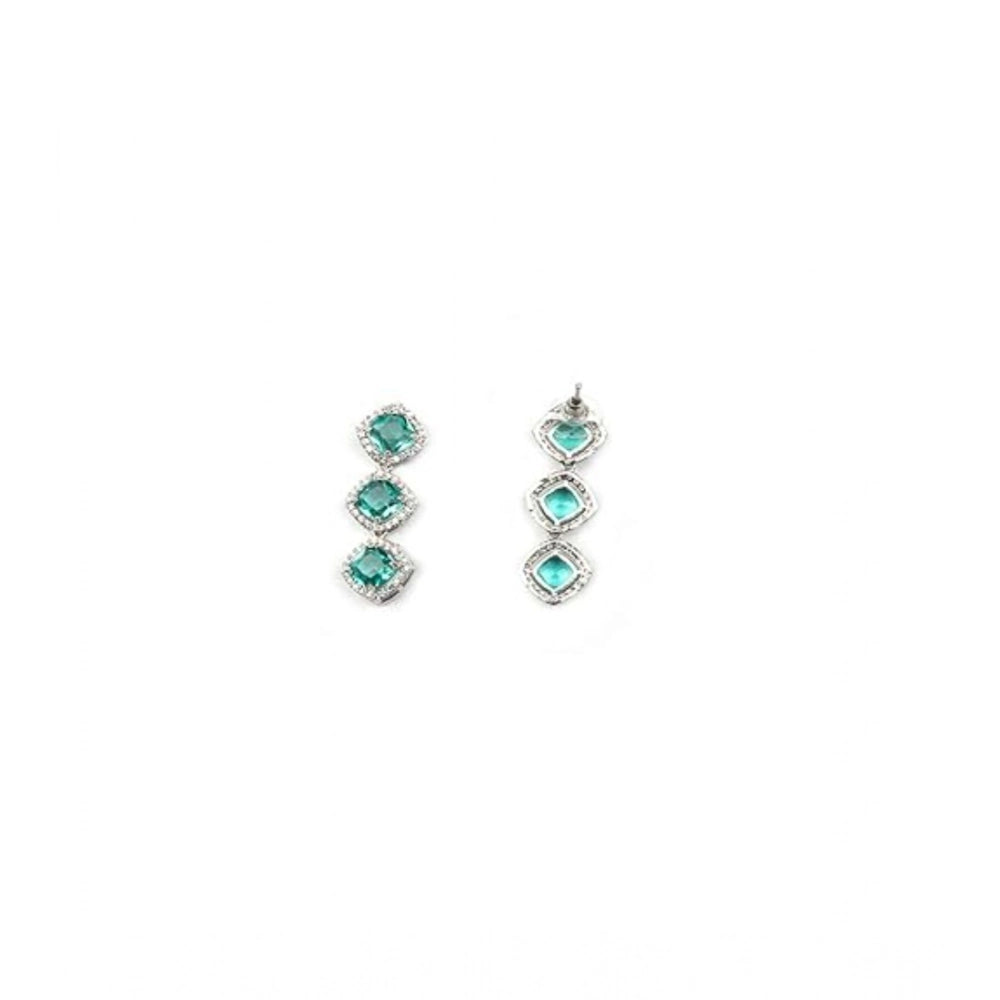 Green brass silver-plated women's necklace set, elegant accessories for fashionable ladies, on display stand