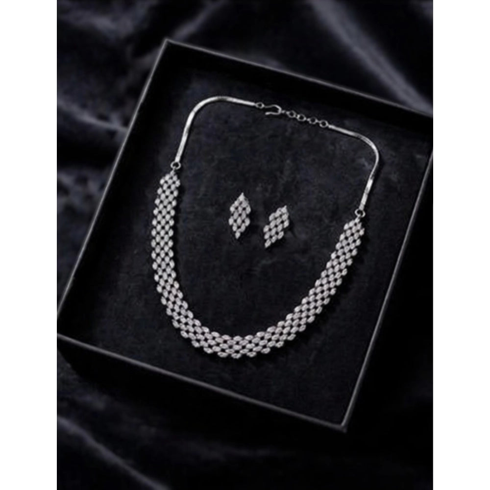 Silver-plated brass necklace set for women, elegant jewelry accessory