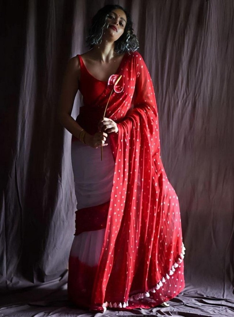 White and red printed linen saree with unstitched blouse piece, 5.5 meters length