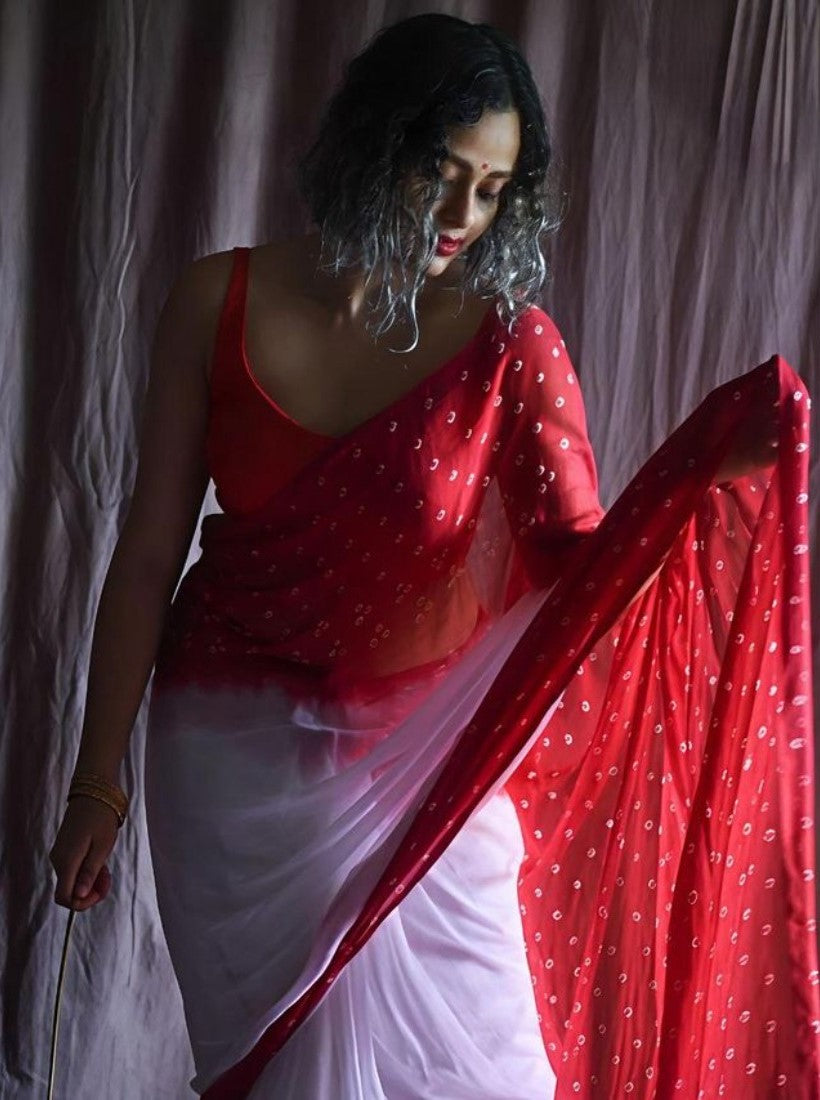 White and red printed linen saree with unstitched blouse piece, 5.5 meters length