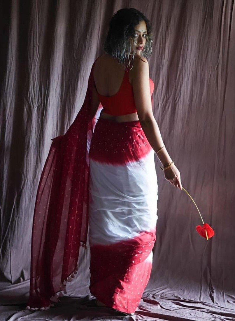White and red printed linen saree with unstitched blouse piece, 5.5 meters length