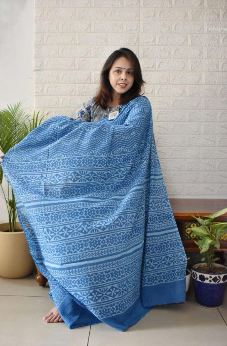 Royal blue linen printed saree with unstitched blouse piece, 5.5 meters length
