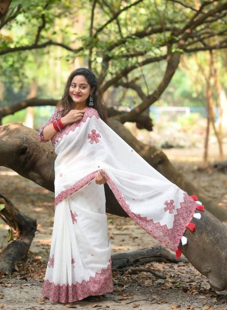 White and red linen floral printed saree with unstitched blouse piece, 5.5 meters length