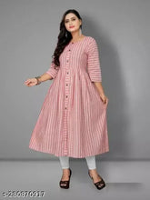Cotton three-quarter sleeve women's striped kurti, checked pattern, single sizes from XXS to XXXL. Made in India