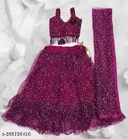 Kids silk semi-stitched net lehenga choli with sleeveless stitch blouse, checkered pattern, free size. Indian kids' traditional wear displayed on mannequin