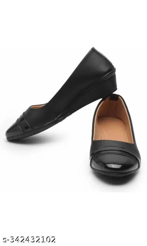 Synthetic black women's ballerinas - slip-on style, versatile design for everyday comfort and elegance. Made in India