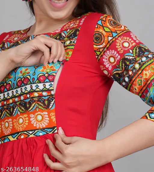 Rayon A-Line Maternity Gown, printed kurti with zip, three-quarter sleeves, India