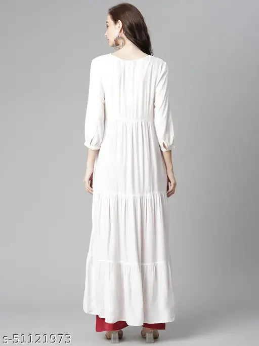 Off-white viscose rayon anarkali kurta, three-quarter sleeves, round neck, flared hem, India