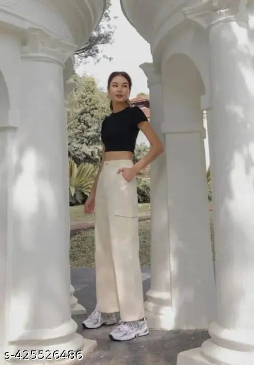 Cotton blend solid khaki cargo pant @11, men's casual wear for everyday use