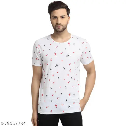 White cotton round-sleeved Vimal Jonney men's printed t-shirt, great for casual wear with jeans or trousers. Made in India