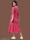 Pink cotton three-quarter sleeve printed kurti, XS (34in bust), everyday wear, "Jeniffer Kurti" - Indian fashion staple