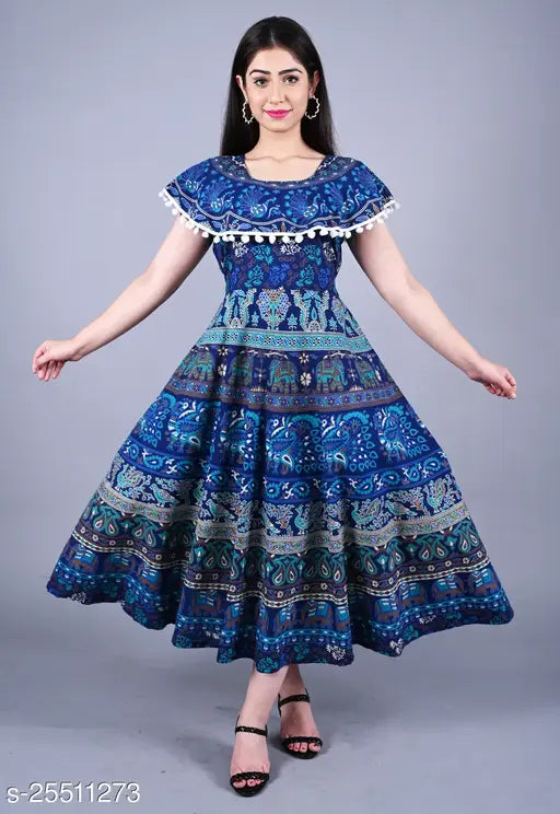 Printed cotton petite kurti, short sleeves, Indian fashion wear