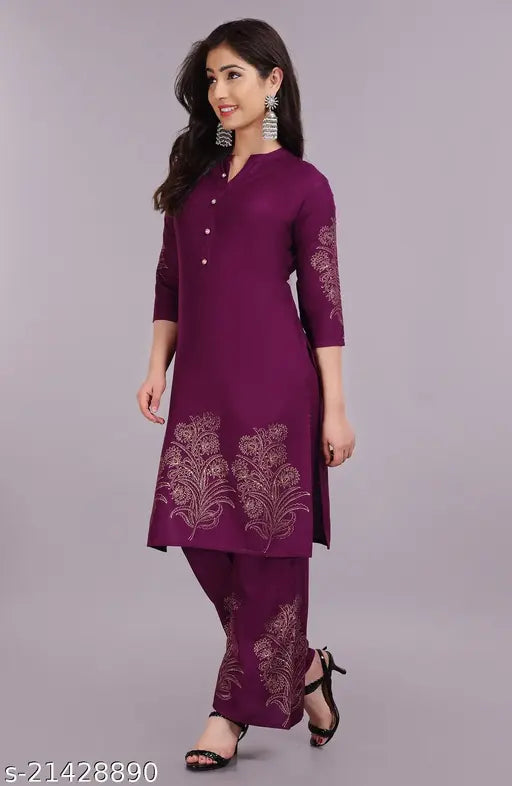 Rayon hand block gold print kurta plazo set, fashionable women's three-quarter sleeve palazzo bottomwear with printed net pattern, India origin