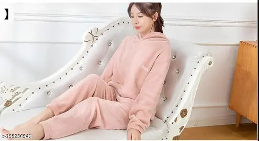 Wool winter hood nightgown with kangaroo pocket, soft fur fabric, available in M, L, XL, XXL (India-made)