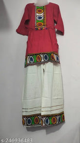 Silk Raajisthani suit, traditional conversational pattern, ideal for AC room interiors (Queen, King, Double) - Indian craftsmanship