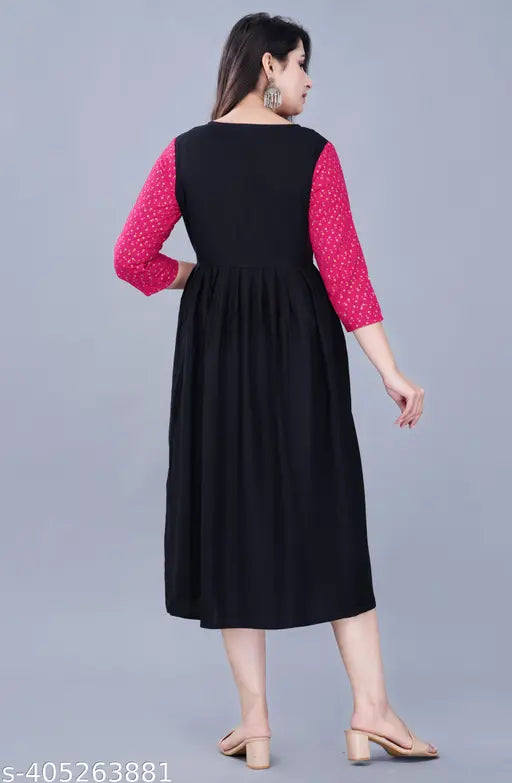 Women's rayon Anarkali print maternity kurti with both-side zip, three-quarter sleeves, available in M, L, XL, XXL sizes