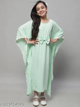 Cotton blend casual girls kaftan dress in mint color with three-quarter sleeves, Jakanary Kidss regular size for 6-13 years old, originates from India