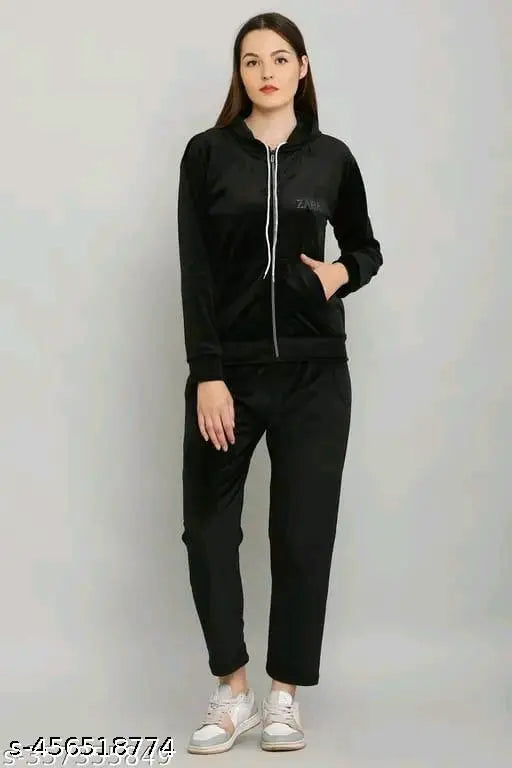 Black velvet track suit for women, long sleeves and high-quality fabric
